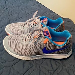 Women’s Nike Flex Experience RN 5
